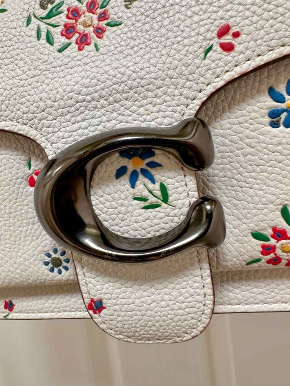 Coach Tabby 26 Wildflower Print Chalk Pebbled Leather Shoulder Bag - Picture 9 of 17